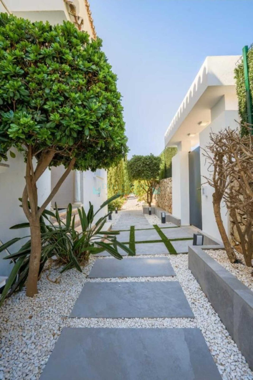 Villa en alquiler en Nueva Andalucia