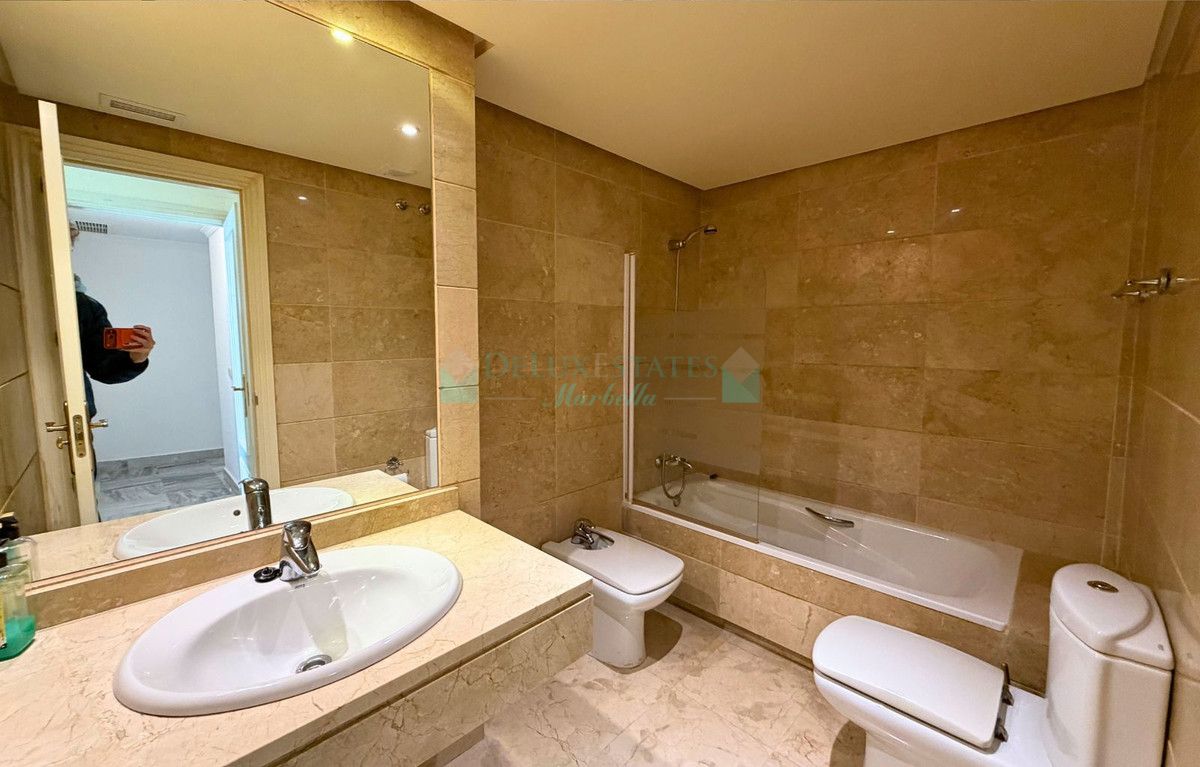 Apartment for sale in Marbella - Puerto Banus