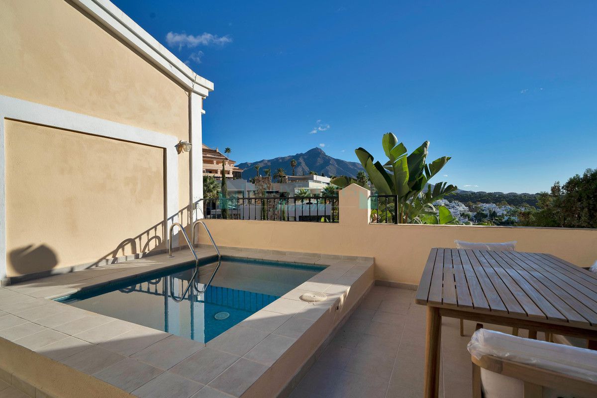 Town House for sale in Marbella
