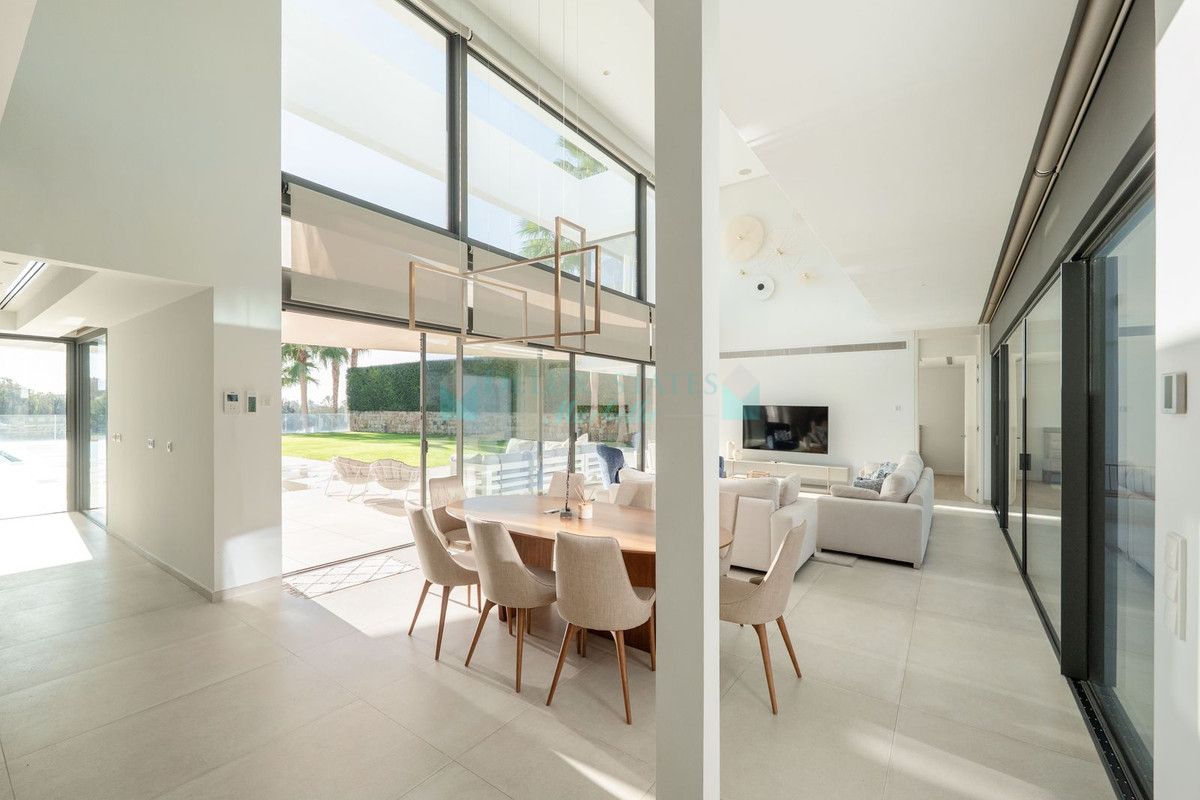 Villa for rent in Benahavis