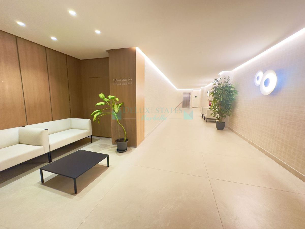 Apartment for sale in Estepona