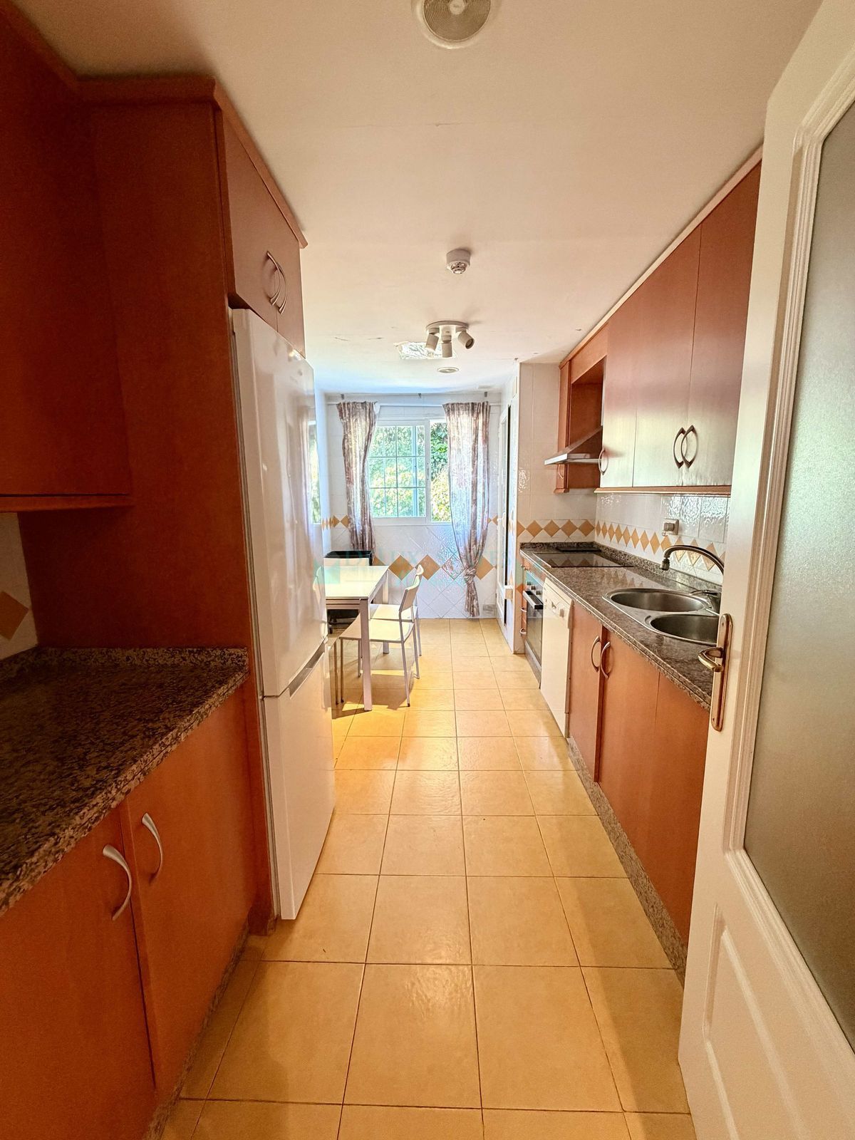 Apartamento en venta en Rio Real, Marbella Este