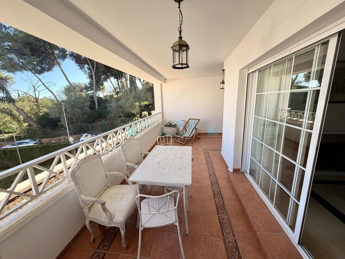 Apartamento en venta en Rio Real, Marbella Este