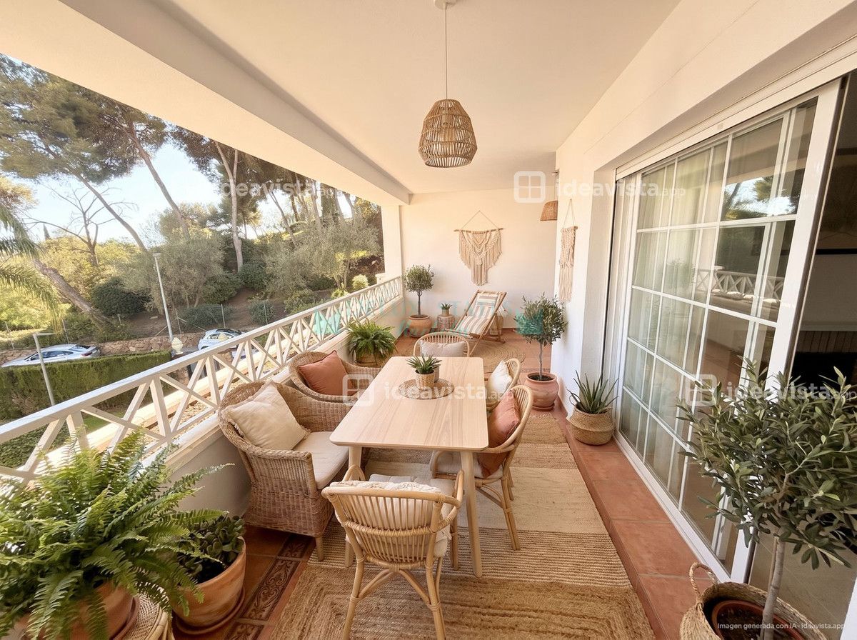Apartamento en venta en Rio Real, Marbella Este