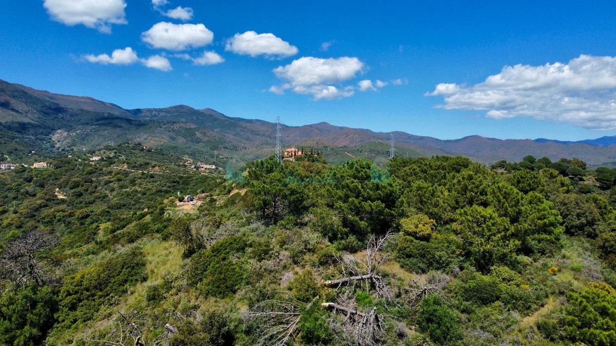 Plot for sale in Estepona