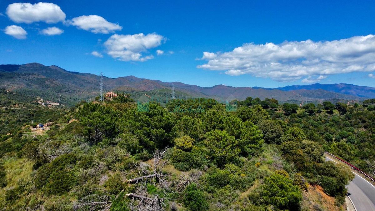 Plot for sale in Estepona
