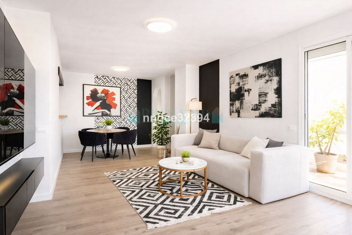 Penthouse for sale in El Paraiso, Estepona