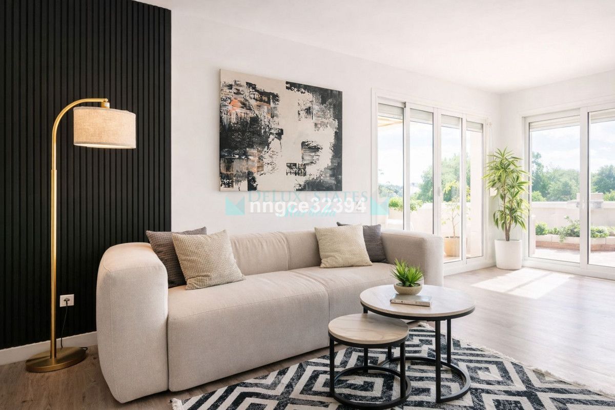 Penthouse for sale in El Paraiso, Estepona