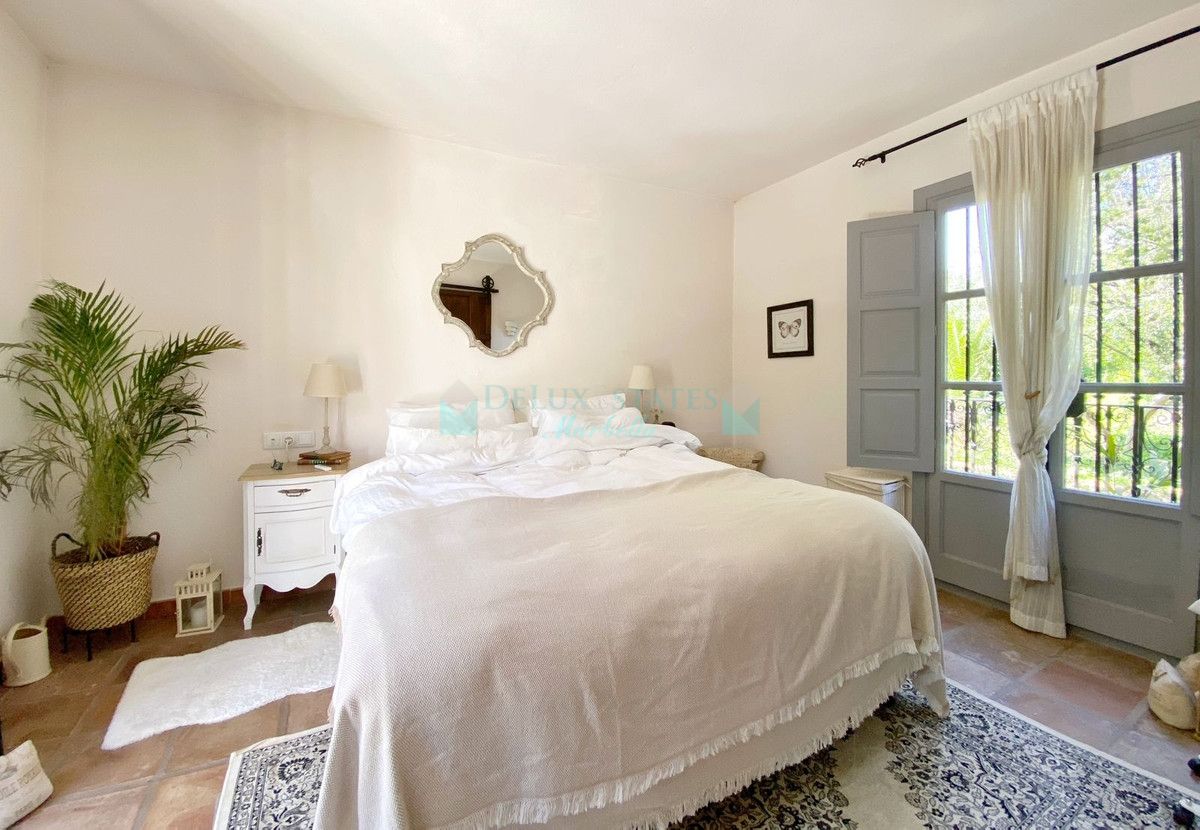 Semi Detached Villa for sale in Marbella