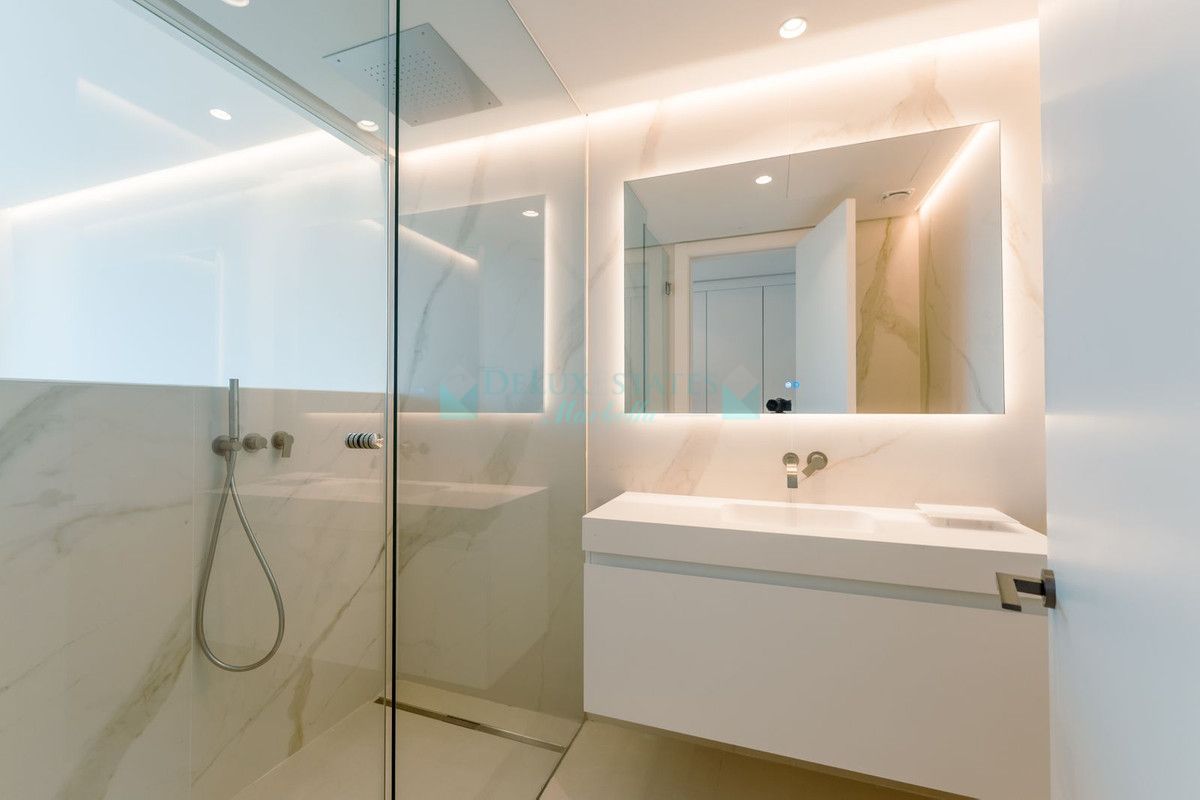 Ground Floor Apartment for sale in Ojen