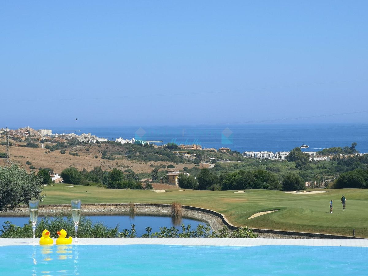 Villa for rent in Estepona