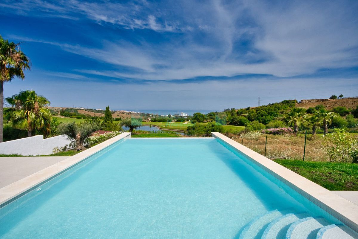 Villa for rent in Estepona