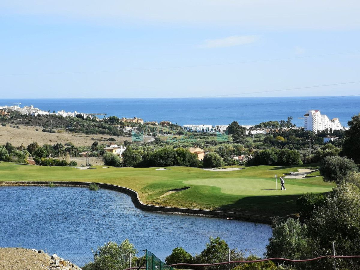 Villa for rent in Estepona