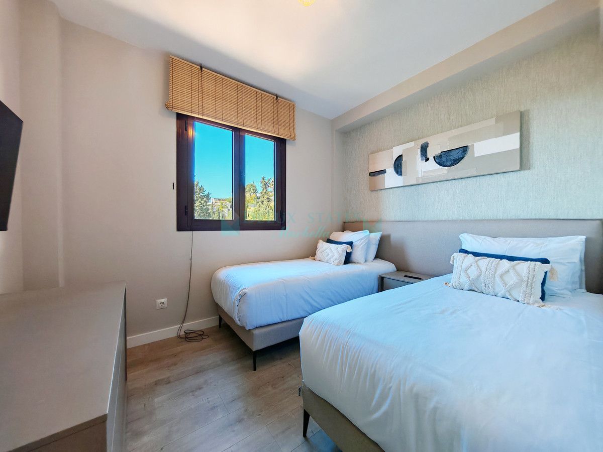 Penthouse for sale in Benahavis