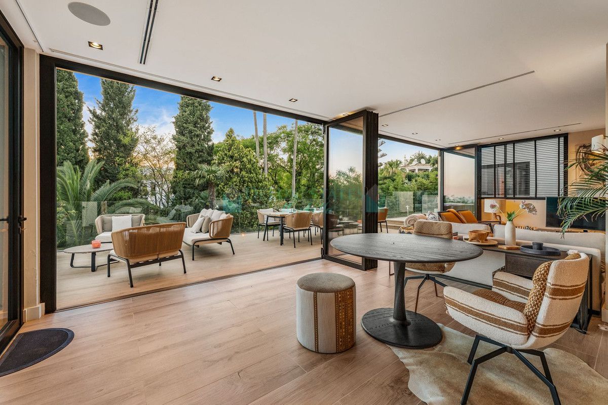 Villa en venta en El Rosario, Marbella Este