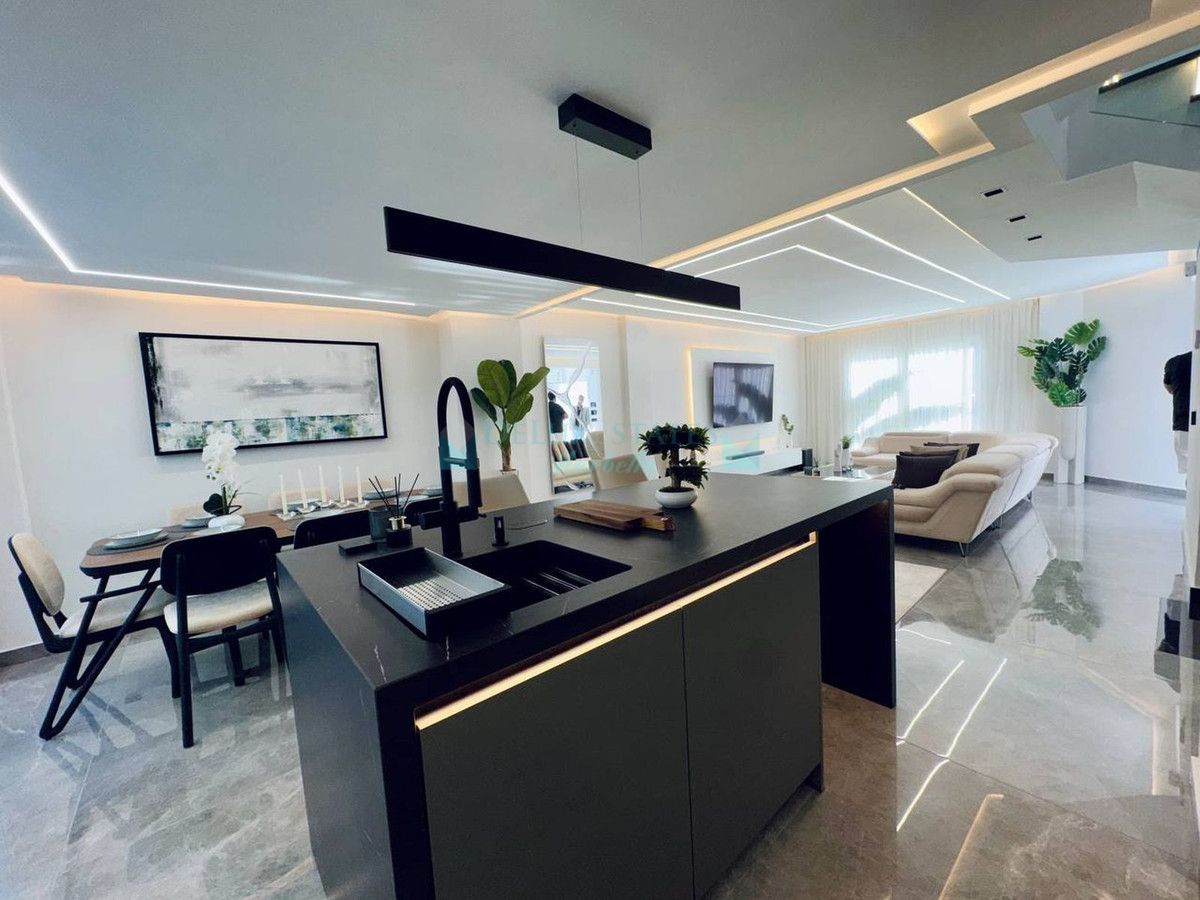 Town House for sale in Marbella