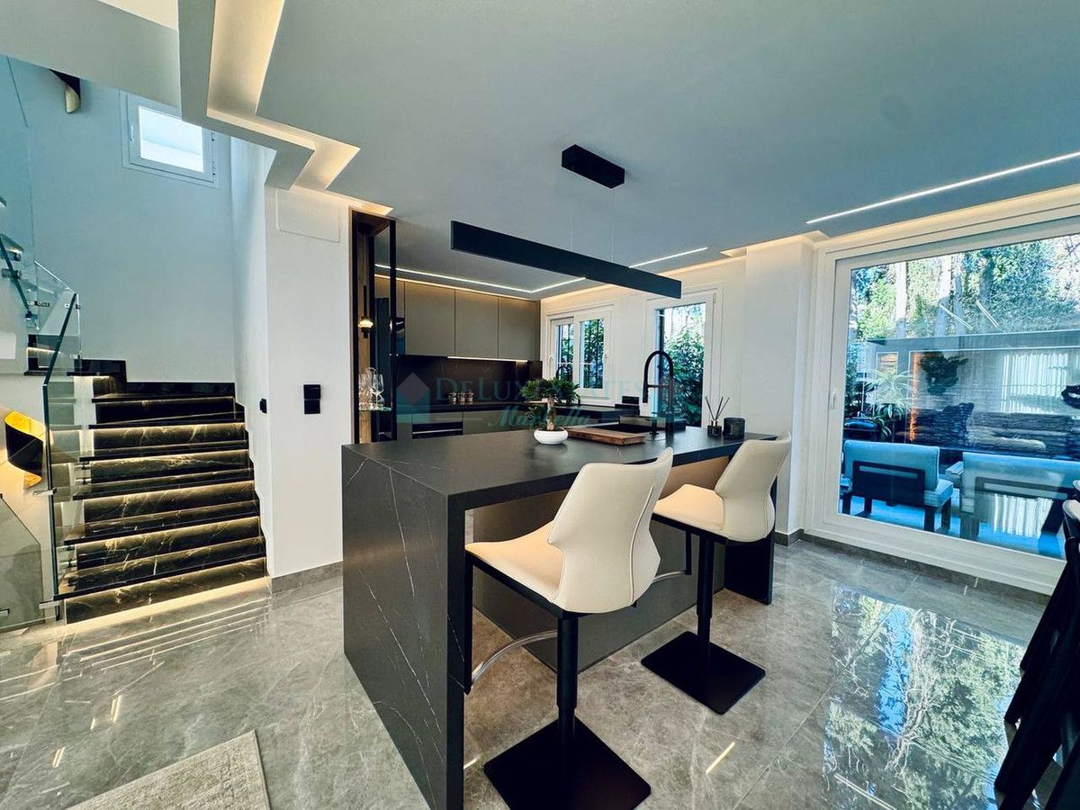 Town House for sale in Marbella