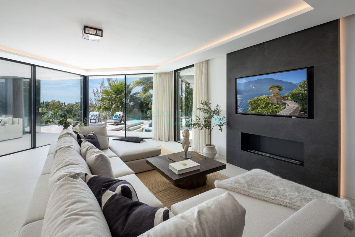 Villa for sale in Benahavis
