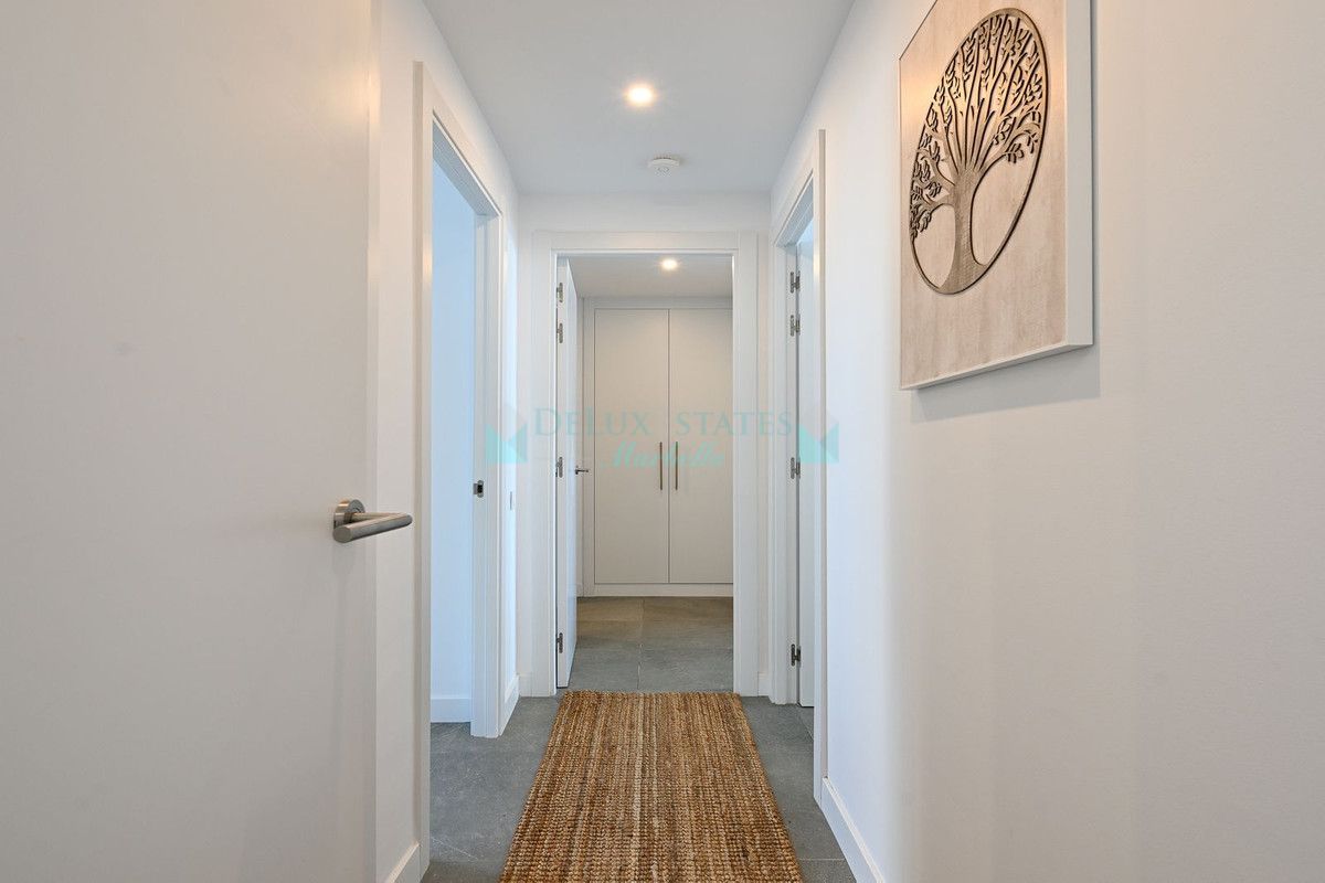 Apartment for sale in Estepona