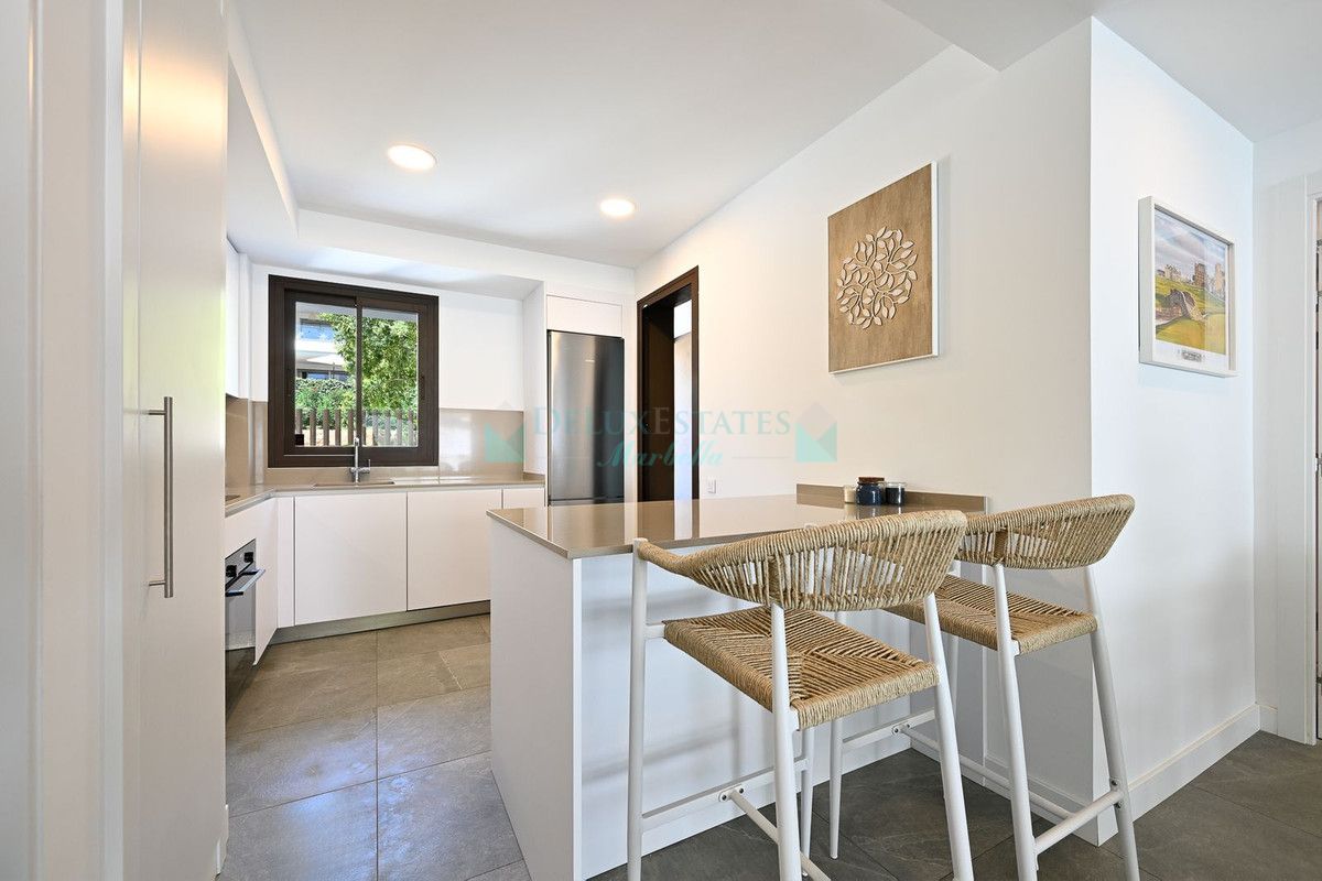 Apartment for sale in Estepona