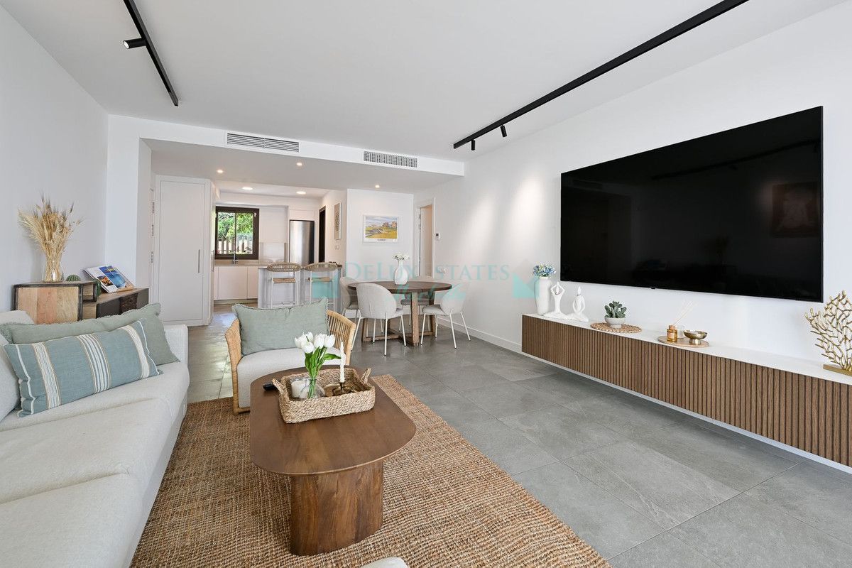 Apartment for sale in Estepona