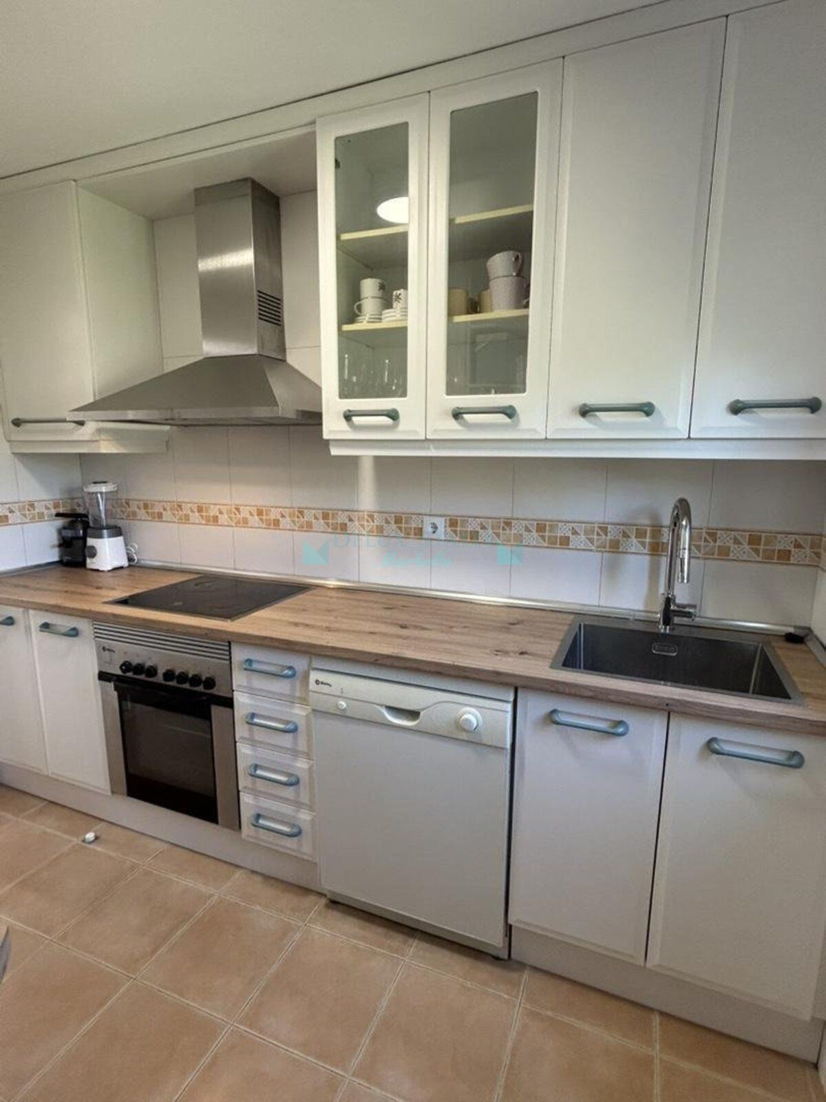 Apartment for sale in Marbesa, Marbella East