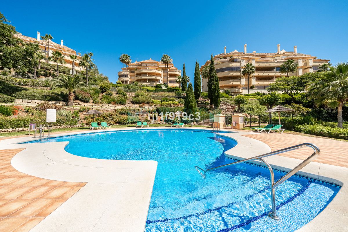 Ground Floor Apartment for sale in Elviria, Marbella East