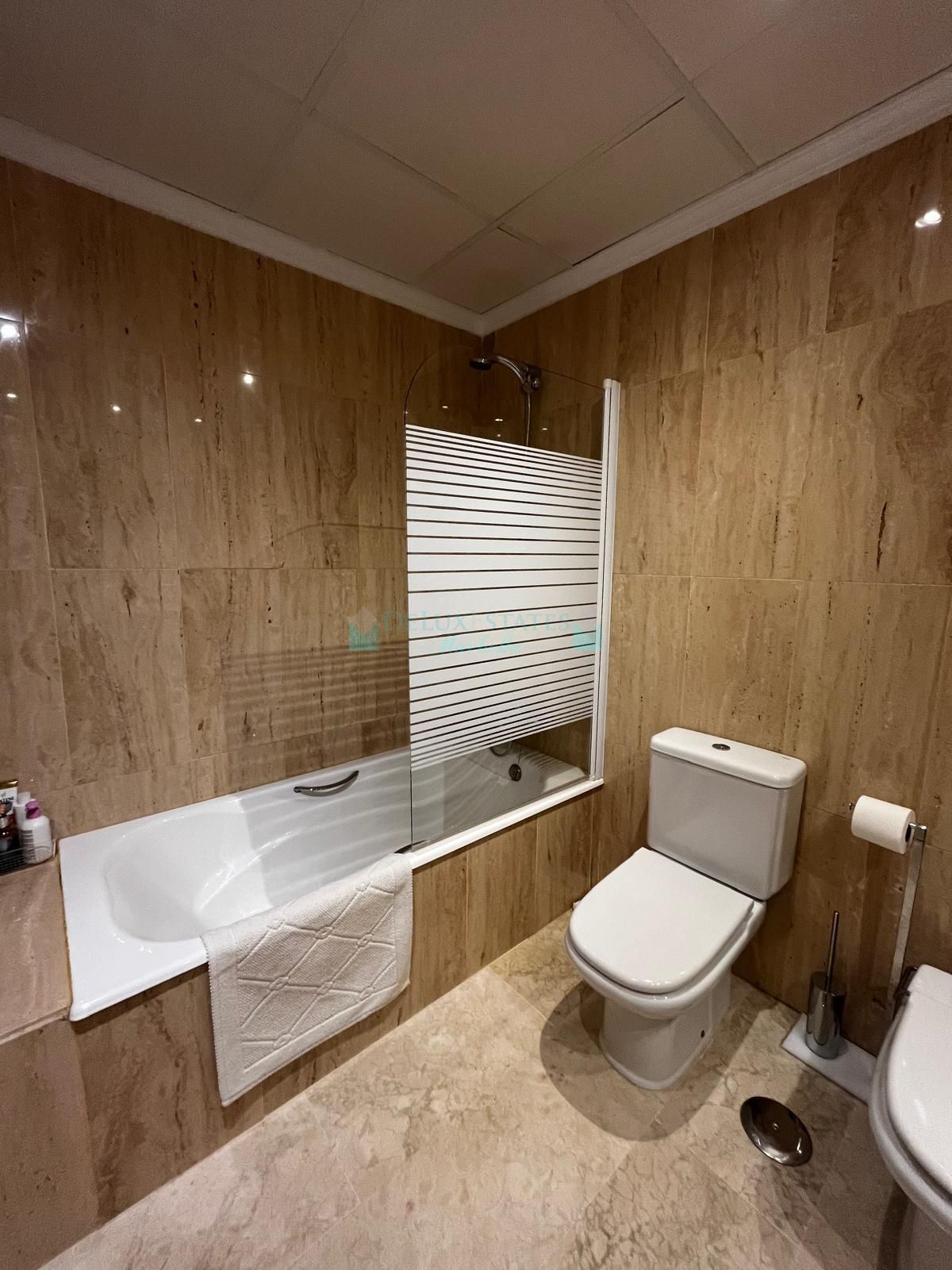 Ground Floor Apartment for sale in Elviria, Marbella East