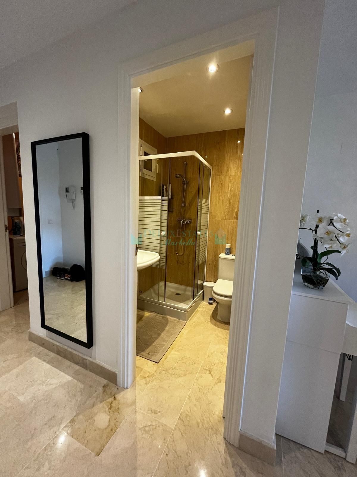 Ground Floor Apartment for sale in Elviria, Marbella East