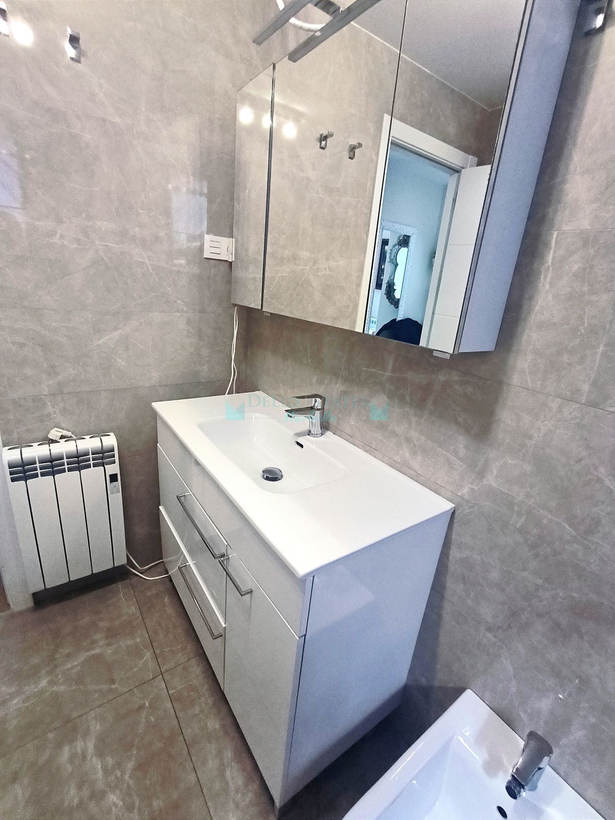 Penthouse for sale in Estepona