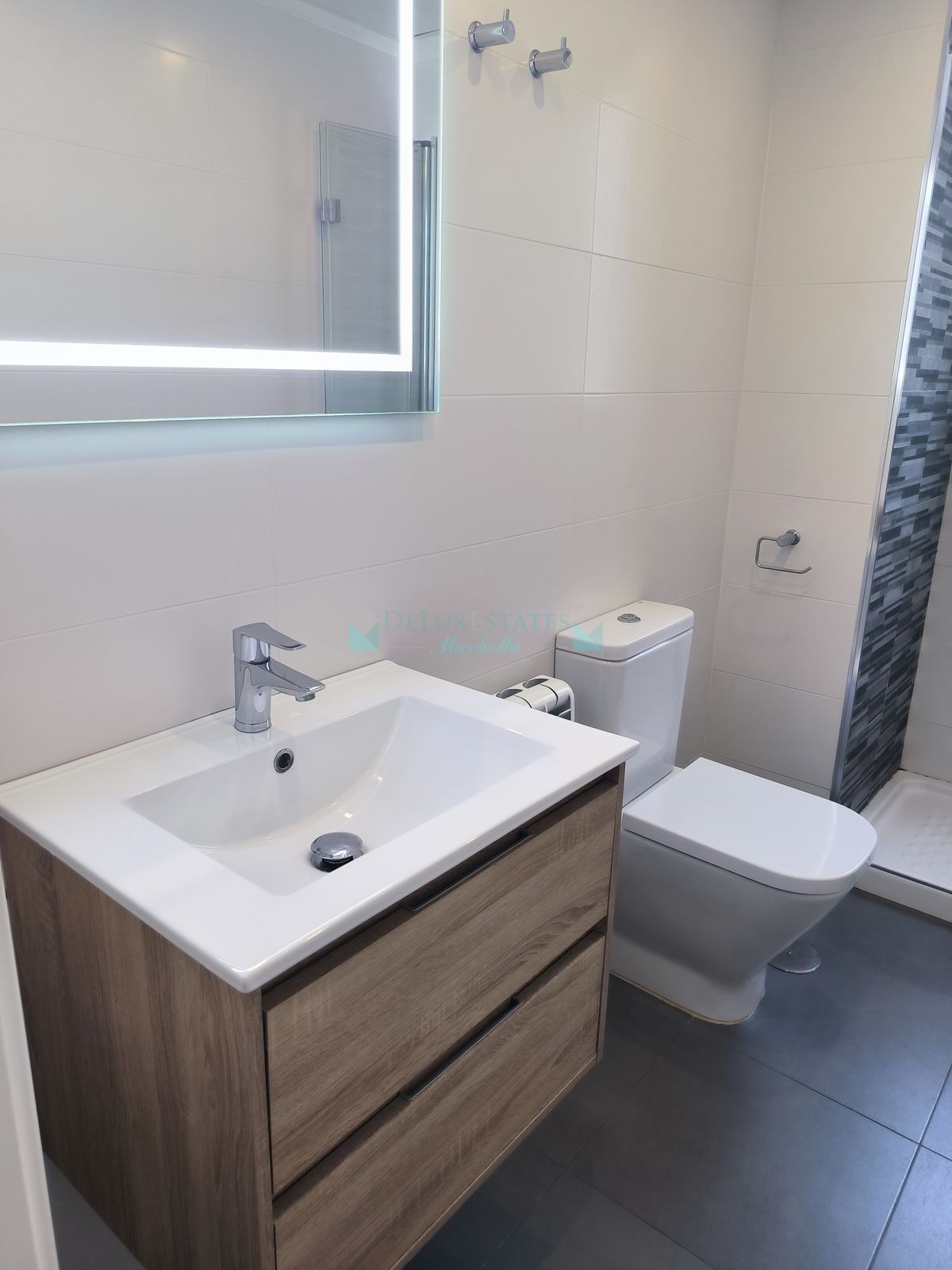 Penthouse for sale in Estepona