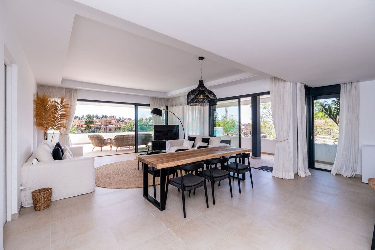 Apartment for sale in Estepona