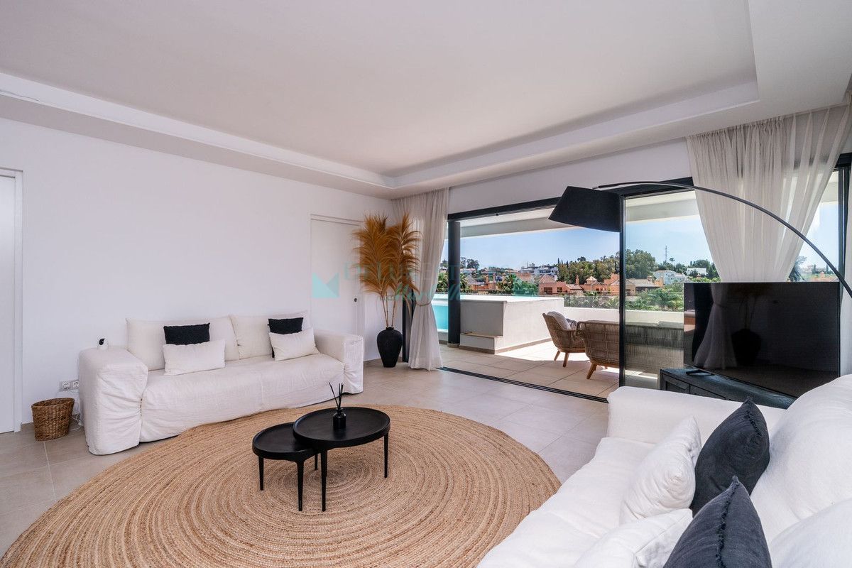 Apartment for sale in Estepona