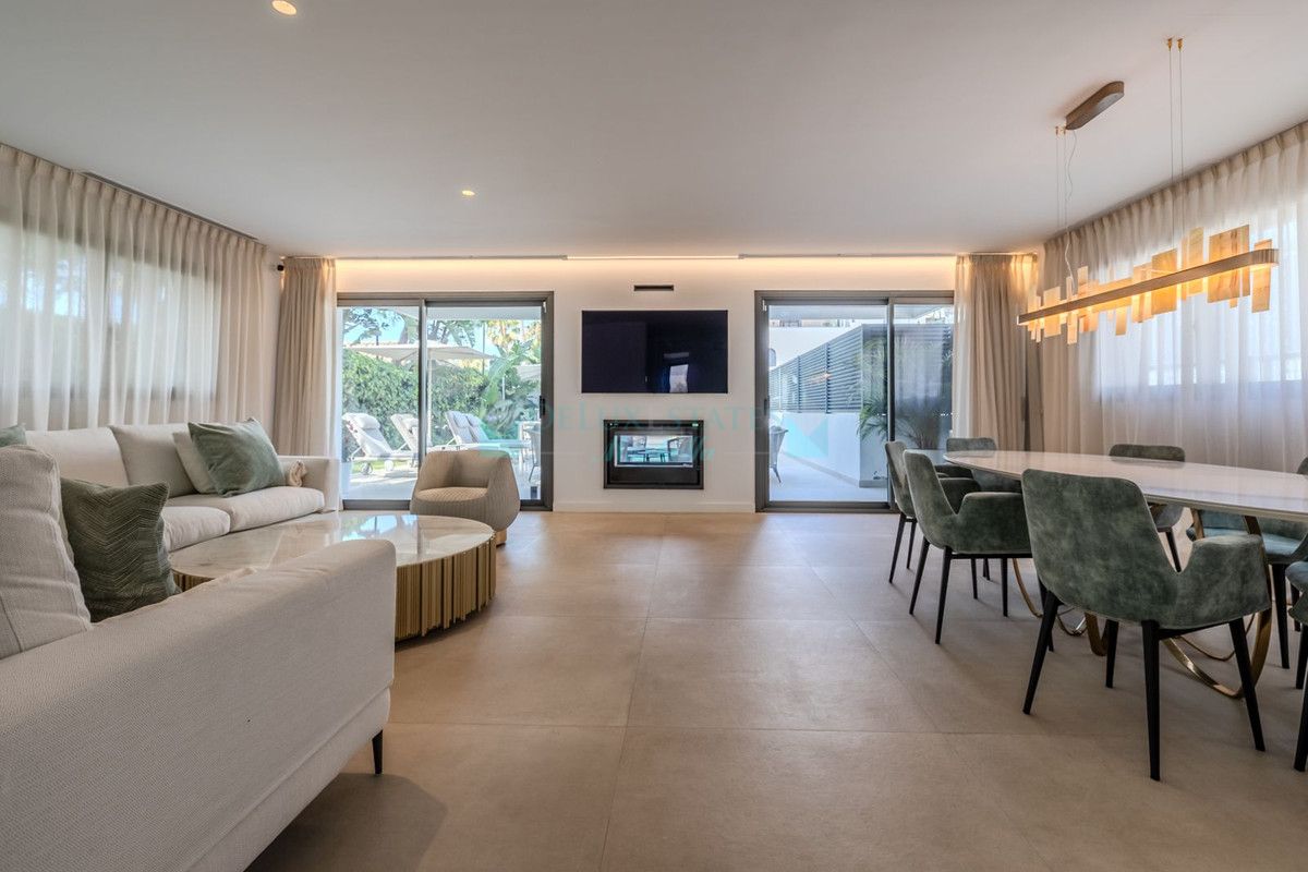 Villa for sale in Marbella - Puerto Banus