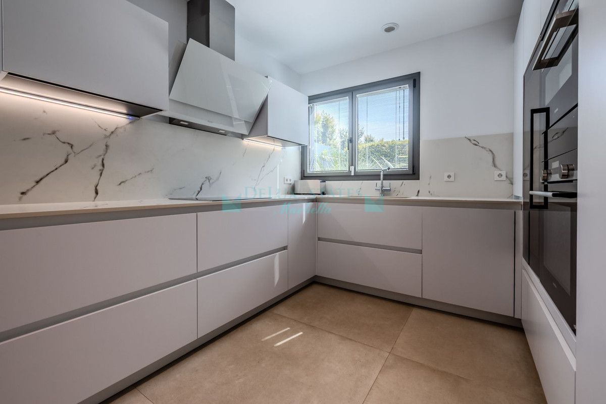 Villa for sale in Marbella - Puerto Banus