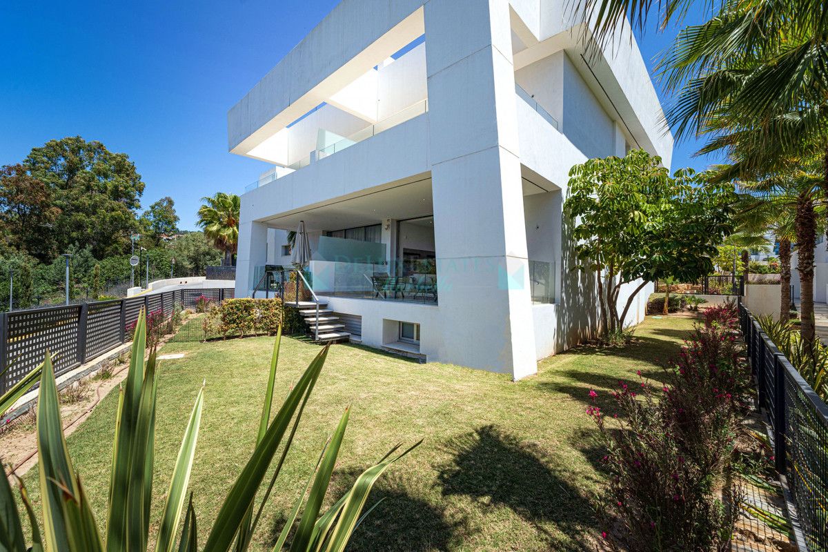 Town House for sale in Rio Real, Marbella East