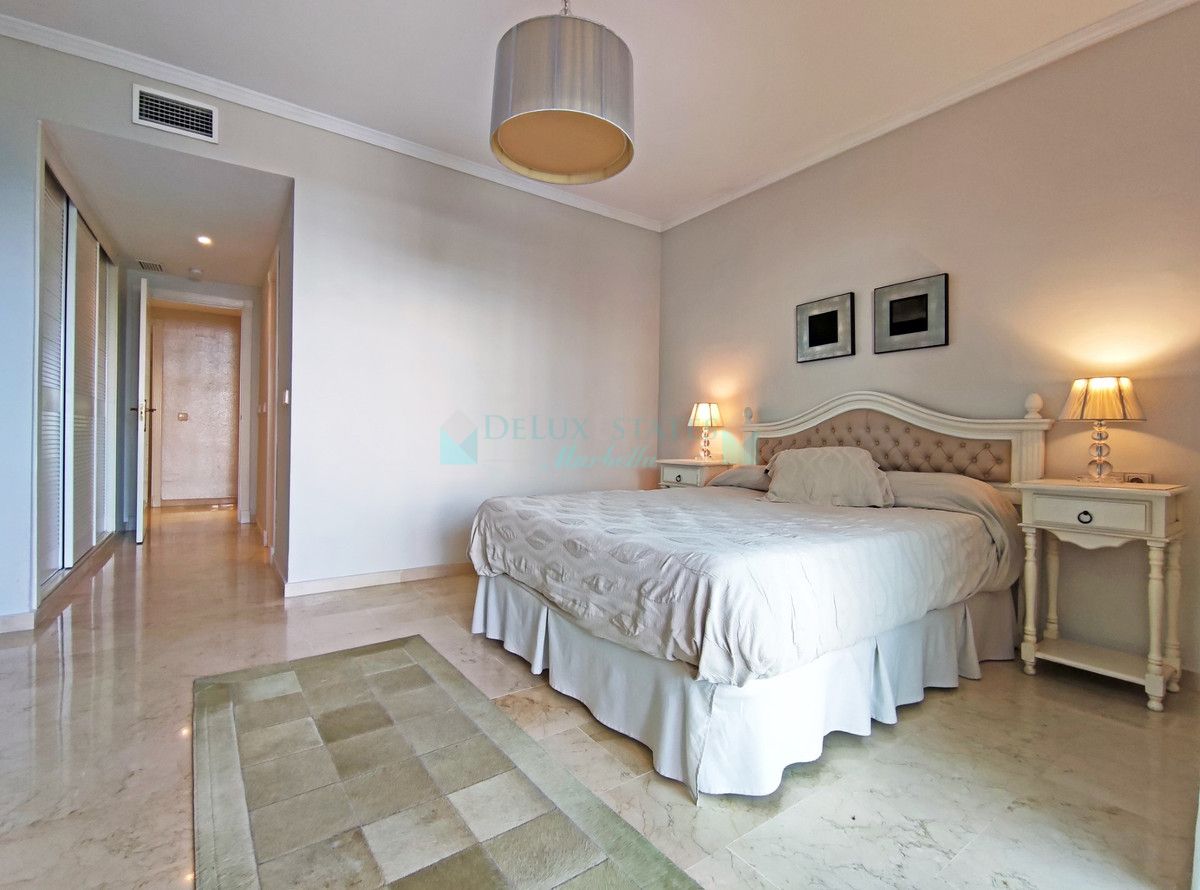 Apartment for rent in Marbella - Puerto Banus