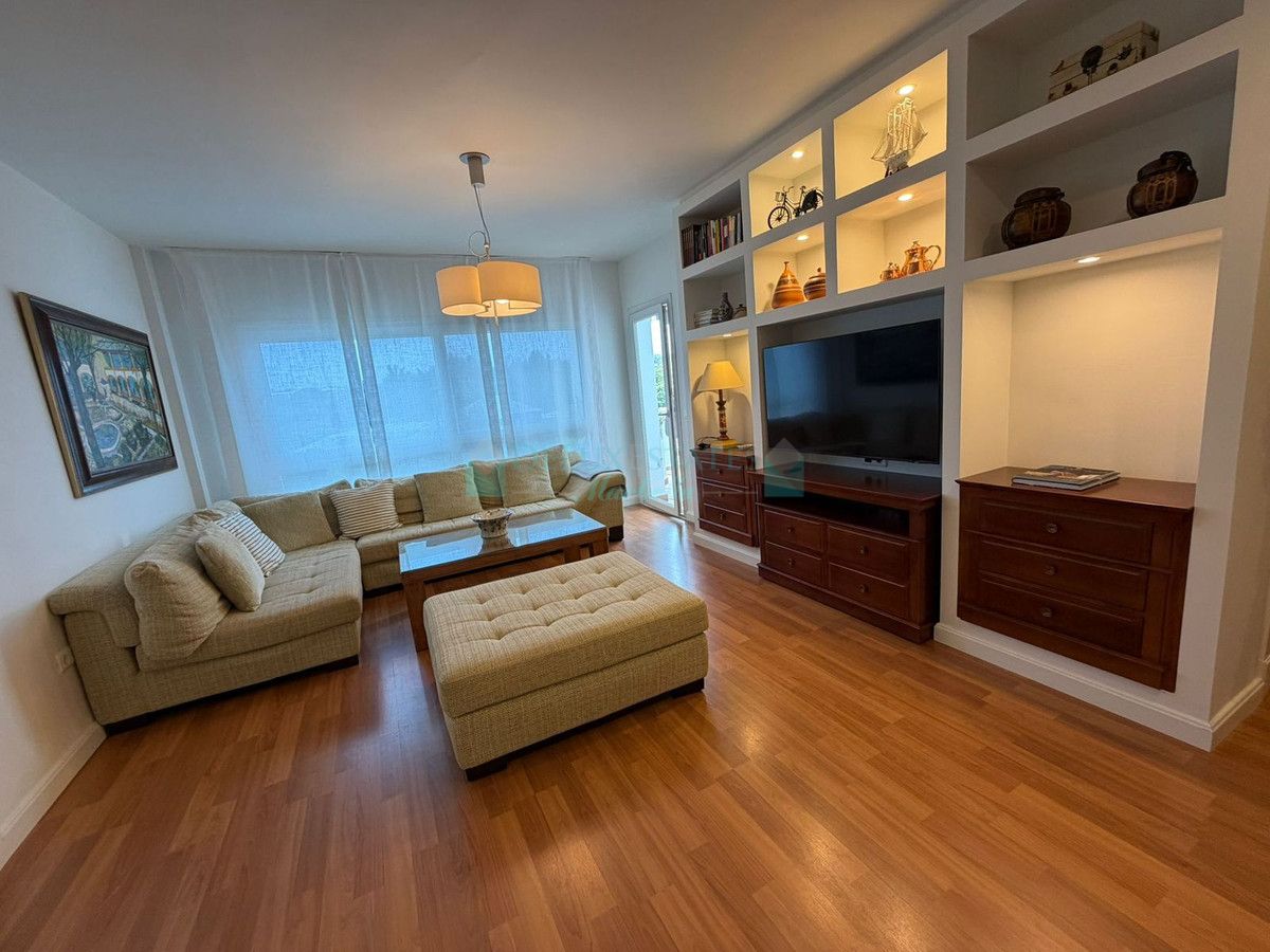 Ground Floor Apartment for rent in Nueva Andalucia