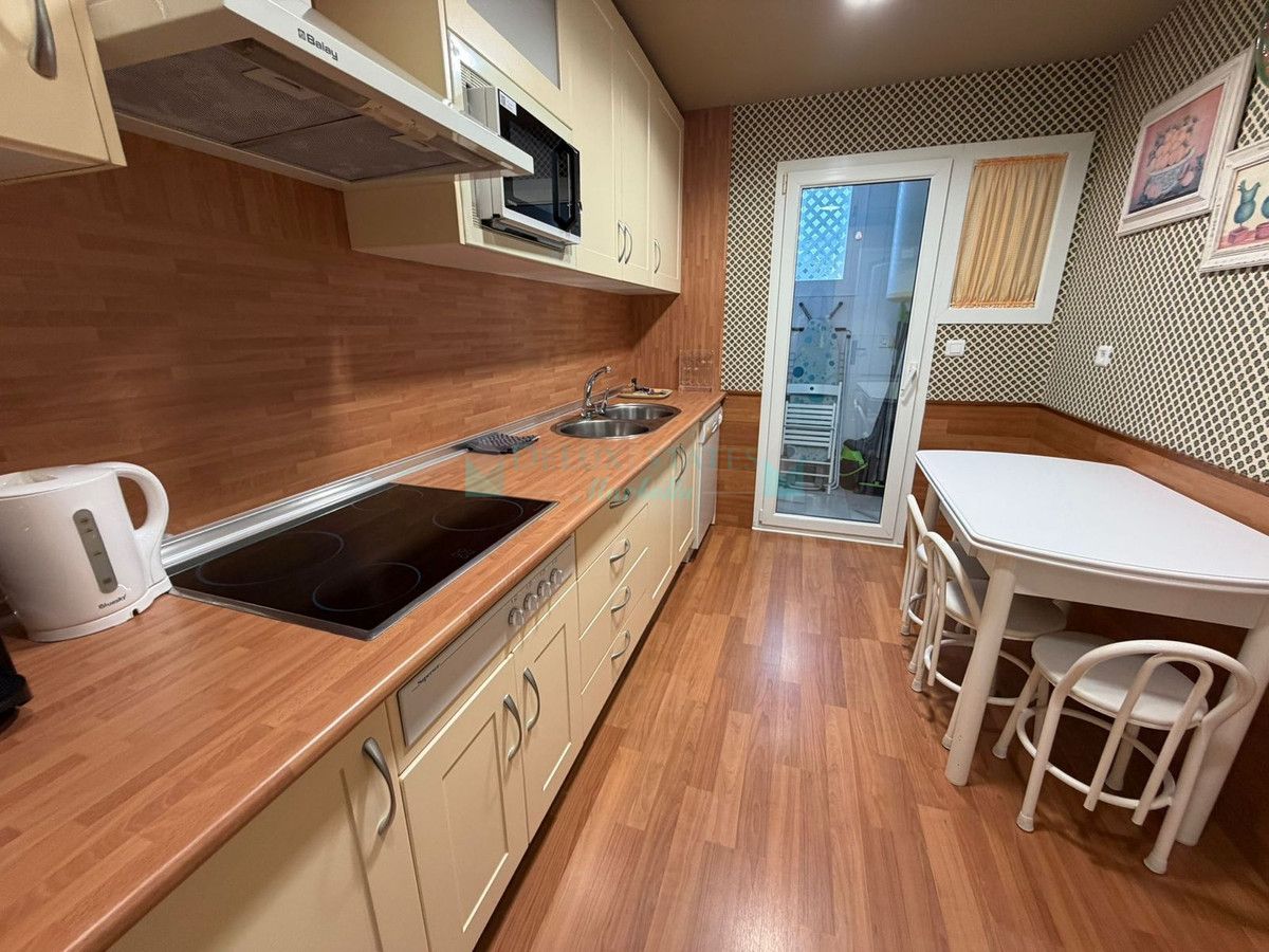 Ground Floor Apartment for rent in Nueva Andalucia