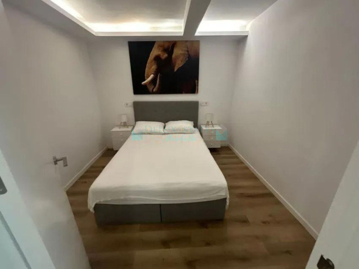 Apartamento en venta en Estepona