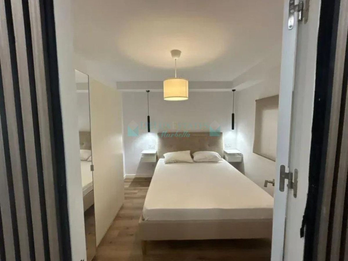 Apartamento en venta en Estepona