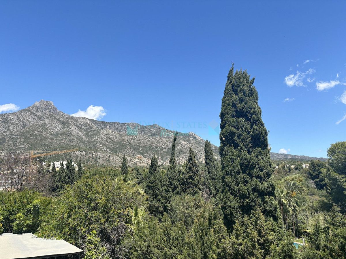 Villa for sale in Marbella Golden Mile