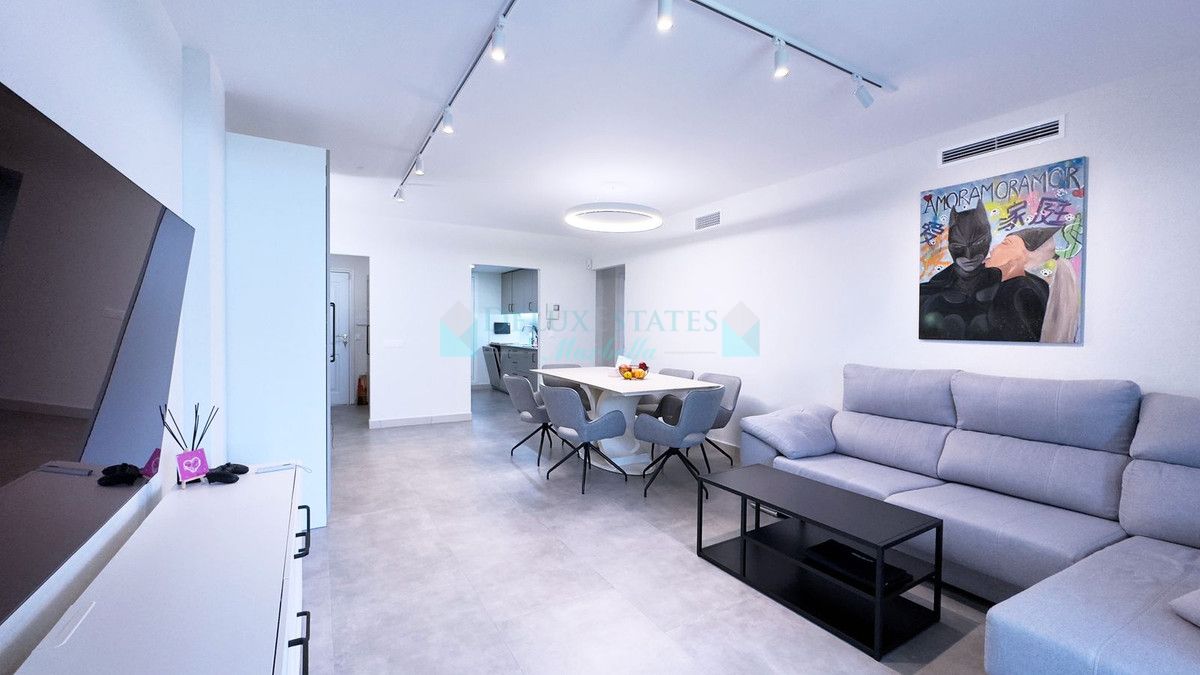 Ground Floor Apartment for sale in El Paraiso, Estepona