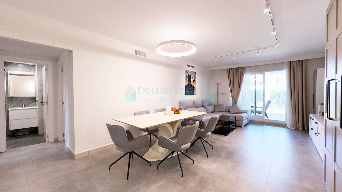 Ground Floor Apartment for sale in El Paraiso, Estepona