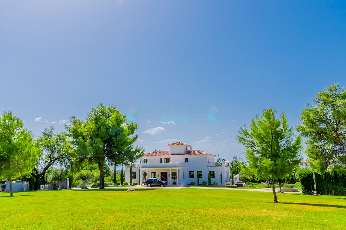 Villa for sale in Guadalmina Alta, San Pedro de Alcantara