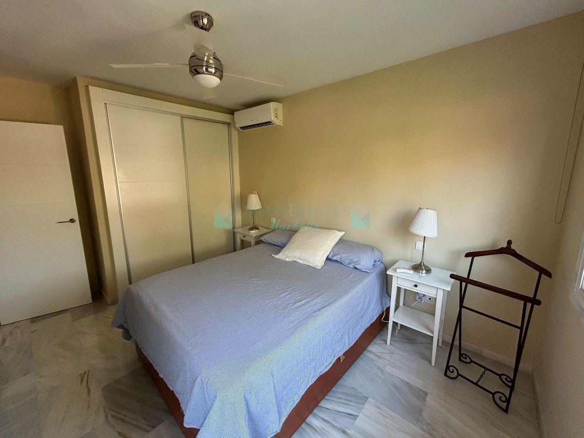 Town House for sale in Atalaya, Estepona