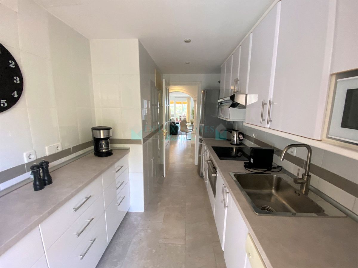 Apartamento en venta en Nueva Andalucia