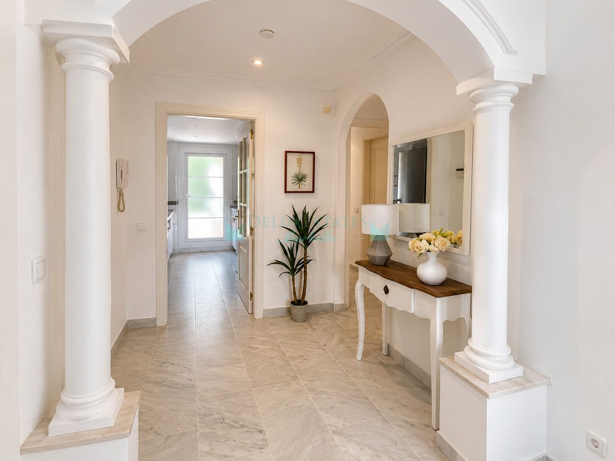 Apartment for sale in Nueva Andalucia