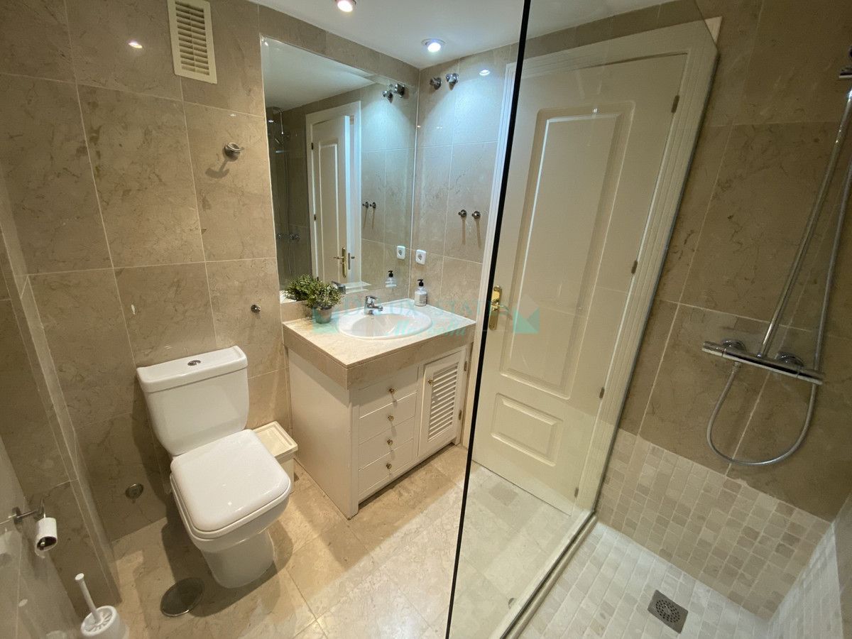 Apartamento en venta en Nueva Andalucia