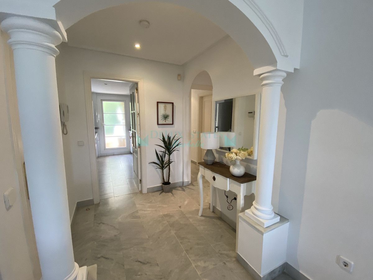 Apartment for sale in Nueva Andalucia